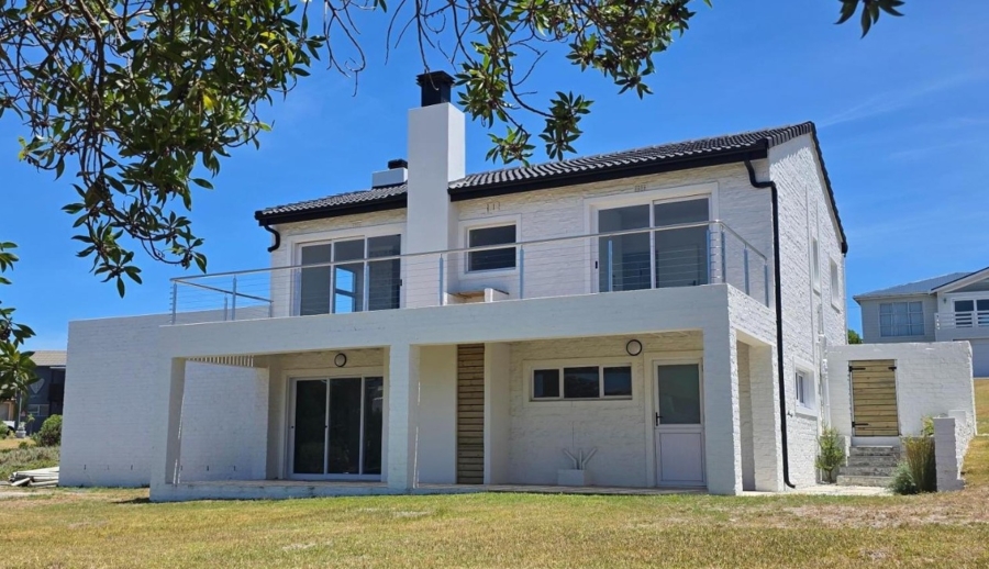 To Let 2 Bedroom Property for Rent in Agulhas Western Cape